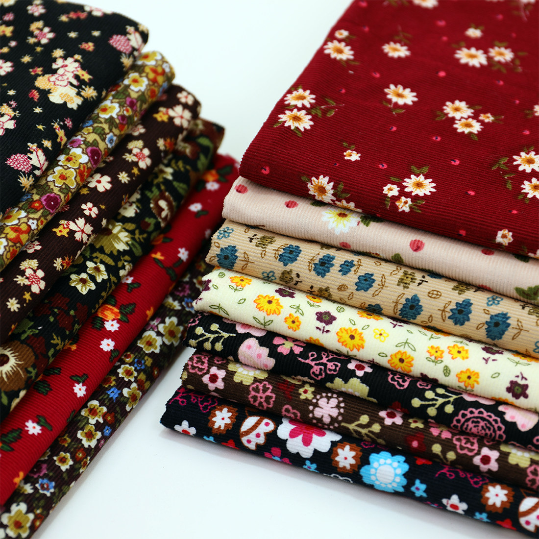Textile Sewing Patterns - %100 Pamuk Çiçek Desenli Kordonlu Kumaş