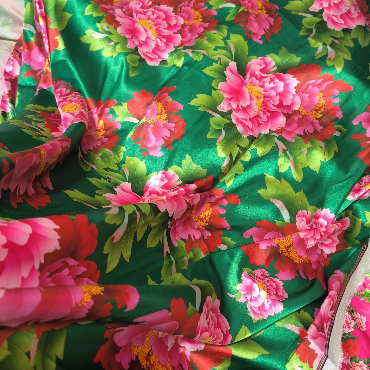 Çiçek Desenli Asetat Saten Kum - Sewing And Textile incelemesi ve fiyatı